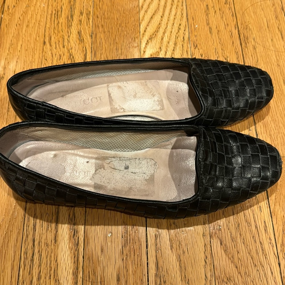 Black Weaved Pattern Leather Flats - image 2